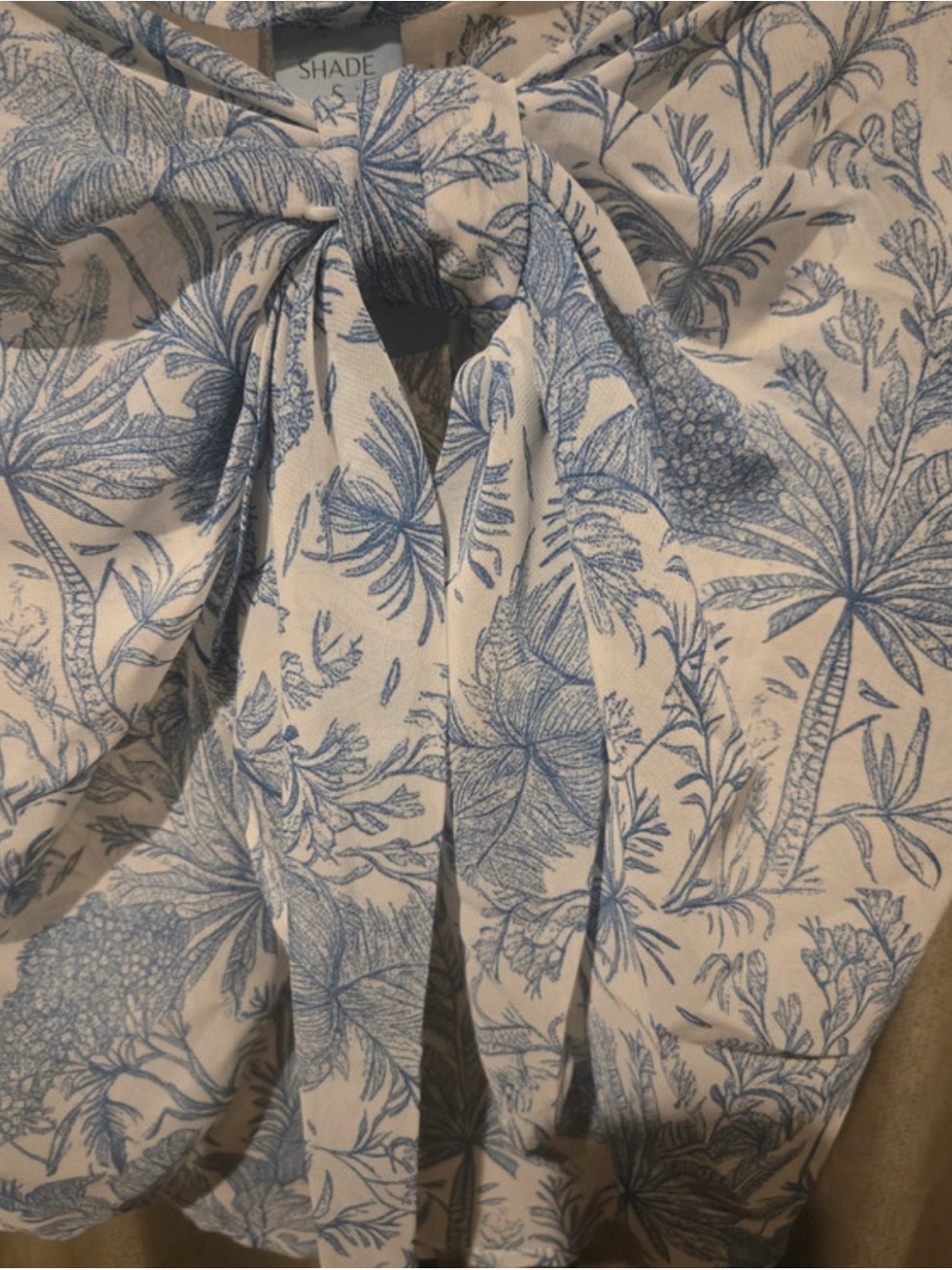 Shade & Shore White and Light Blue Toile Tie-Front Cover Up - L - Picture 3 of 6